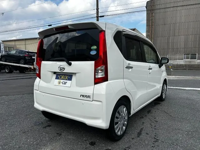 ムーヴ（ダイハツ）の車両写真