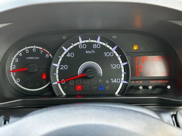 ムーヴ（ダイハツ）の車両写真