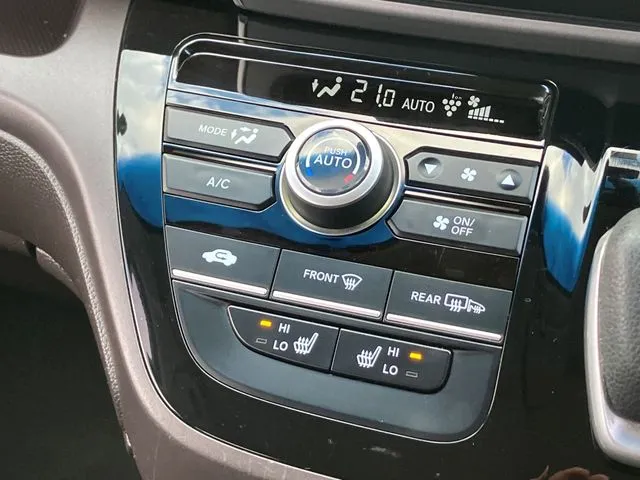 フリードプラス　ハイブリッド　４ＷＤ（ホンダ）の車両写真