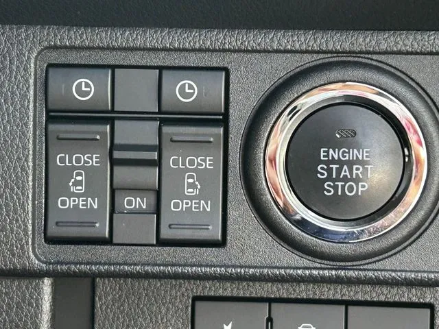 ムーヴ　キャンバス（ダイハツ）の車両写真