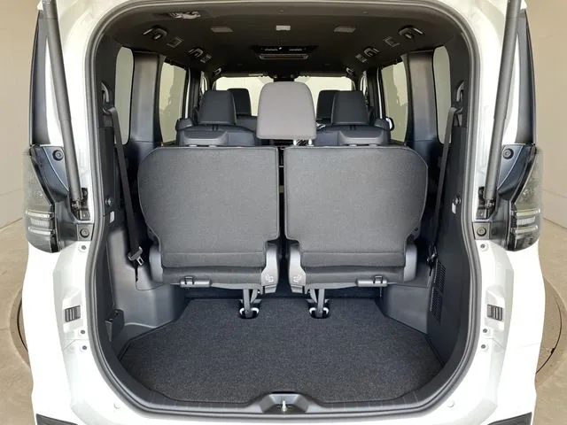 トヨタ　ヴォクシー