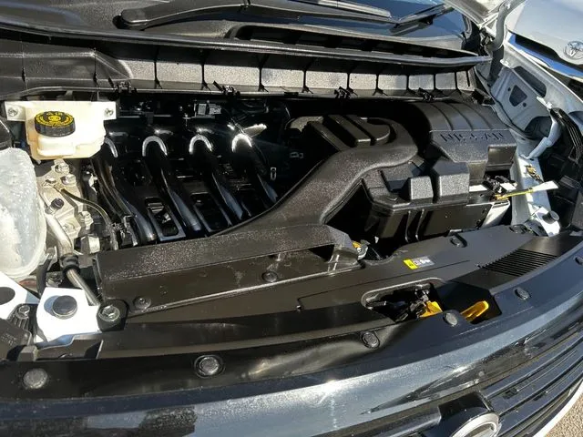 セレナ（ニッサン）の車両写真