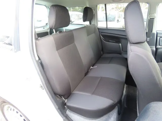 プロボックスバン　２ＷＤ（トヨタ）の車両写真