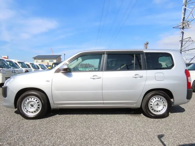 プロボックスバン　２ＷＤ（トヨタ）の車両写真