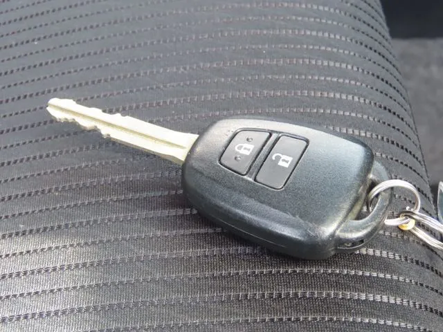 プロボックスバン　２ＷＤ（トヨタ）の車両写真