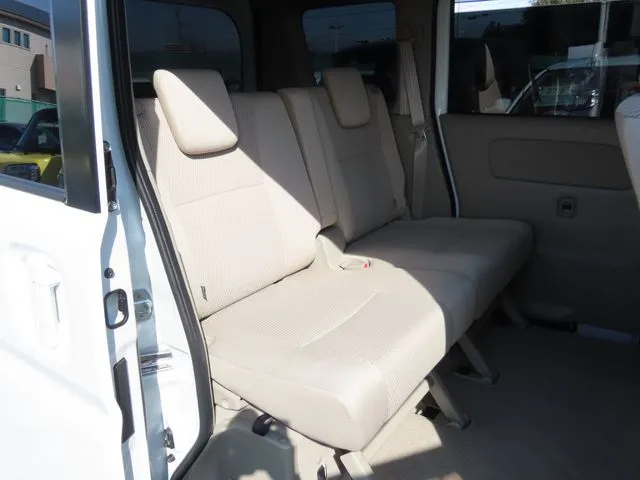 エブリイワゴン（スズキ）の車両写真