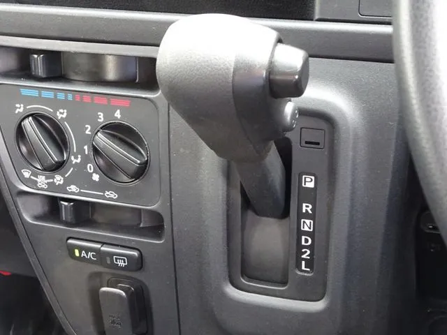 ハイゼットカーゴ（ダイハツ）の車両写真