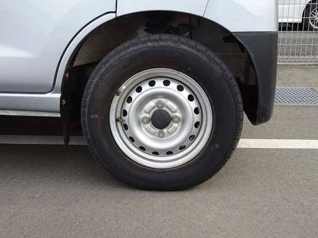 ハイゼットカーゴ（ダイハツ）の車両写真