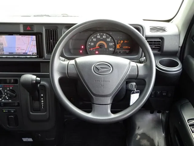 ハイゼットカーゴ（ダイハツ）の車両写真