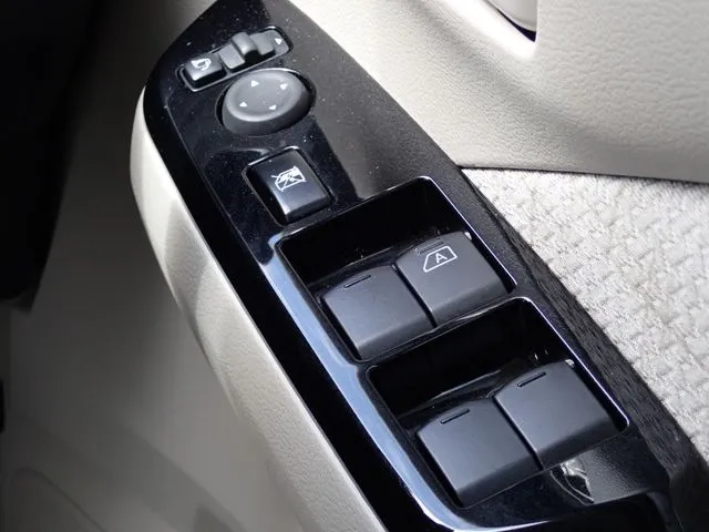 ミツビシ　ｅＫワゴン