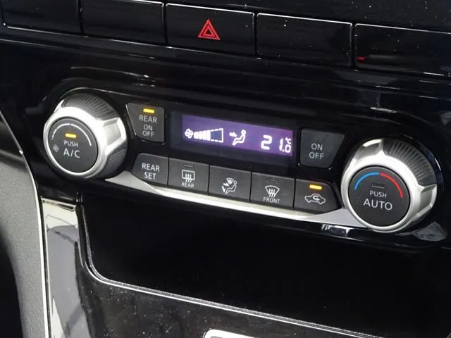 セレナ　Ｓハイブリッド　４ＷＤ（ニッサン）の車両写真