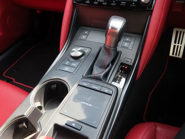 レクサス　ＩＳ３５０（トヨタ）の車両写真