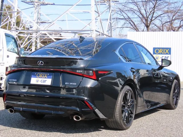 レクサス　ＩＳ３５０（トヨタ）の車両写真