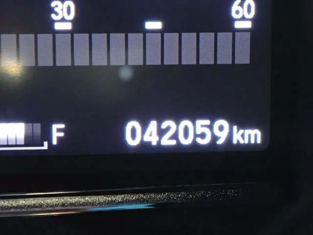 シャトル ハイブリッド(ホンダ)の車両写真