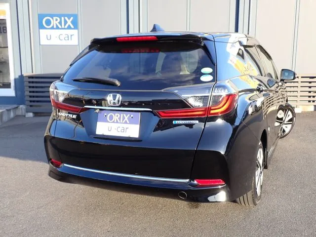 シャトル ハイブリッド(ホンダ)の車両写真