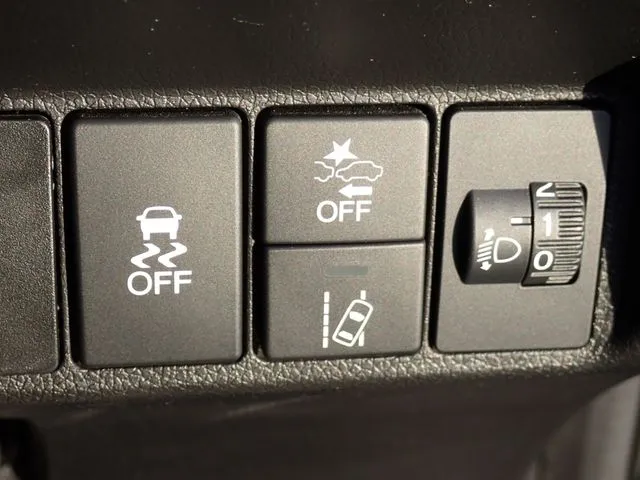 シャトル ハイブリッド(ホンダ)の車両写真