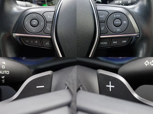 クラウン セダン ハイブリッド 4WD(トヨタ)の車両写真