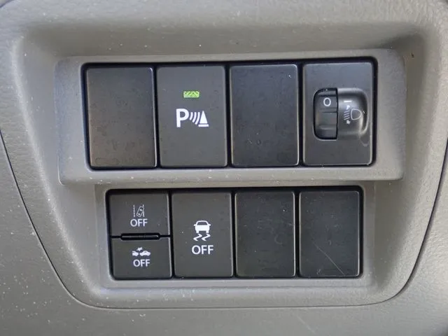 エブリイバン（スズキ）の車両写真