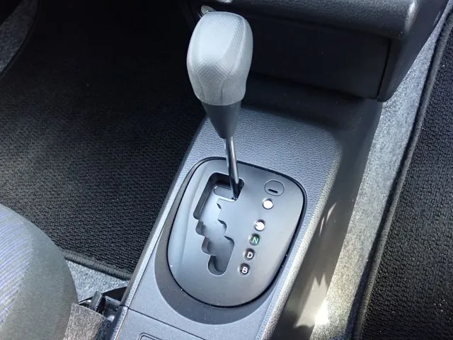 プロボックスバン　ハイブリッド（トヨタ）の車両写真