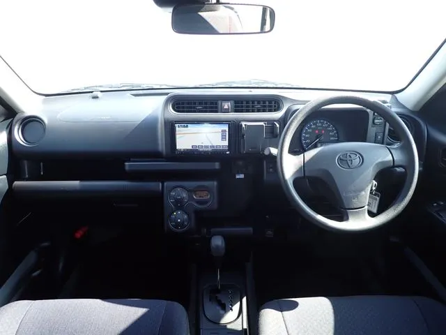 プロボックスバン　ハイブリッド（トヨタ）の車両写真