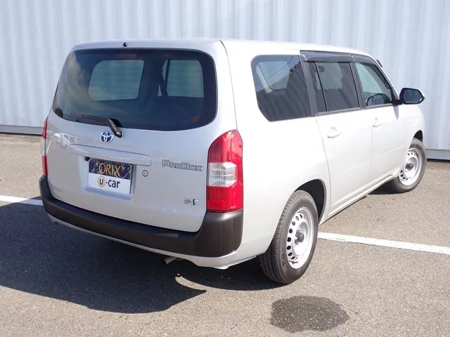 プロボックスバン　ハイブリッド（トヨタ）の車両写真