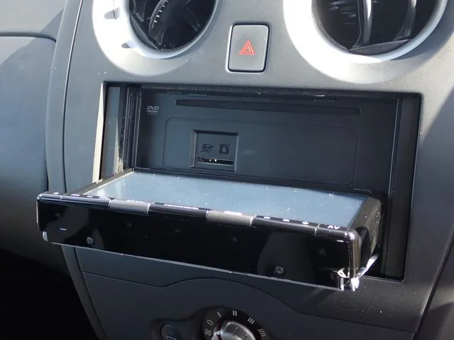 ノート(ニッサン)の車両写真