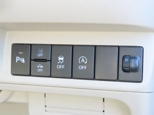 アルト　ラパン（スズキ）の車両写真