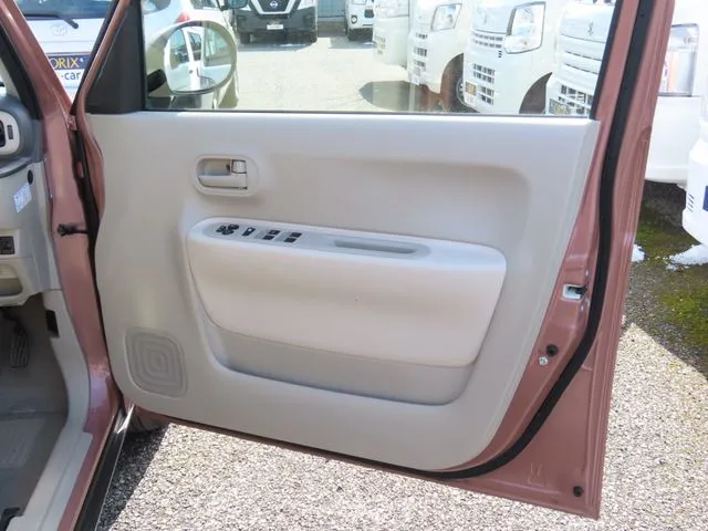 アルト　ラパン（スズキ）の車両写真