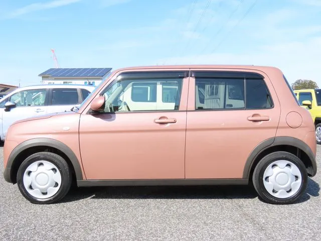 アルト　ラパン（スズキ）の車両写真