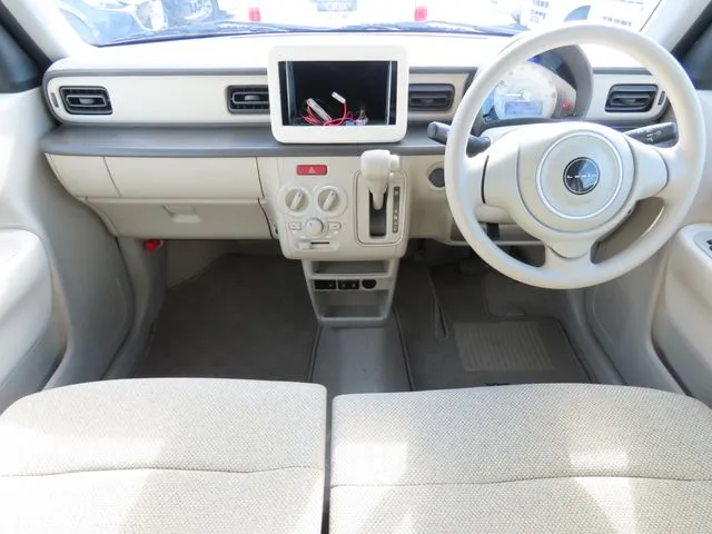 アルト　ラパン（スズキ）の車両写真