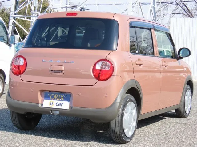 アルト　ラパン（スズキ）の車両写真