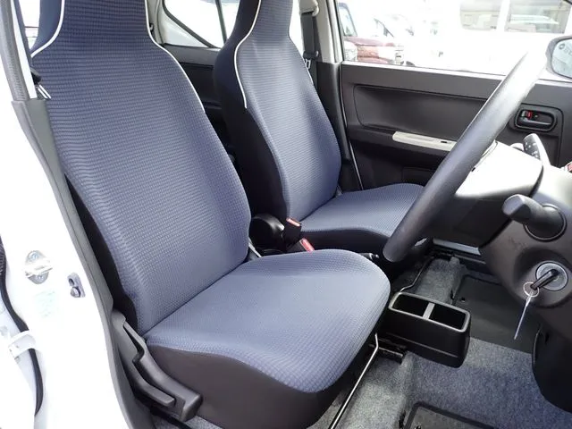 スズキ　アルト　４ＷＤ