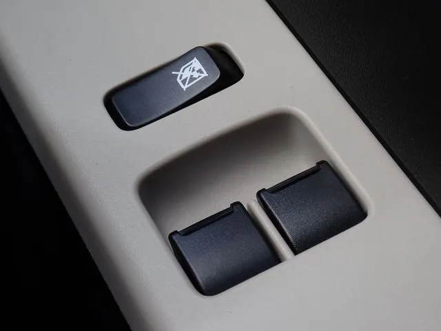 スズキ　アルト　４ＷＤ