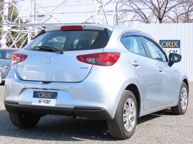 ＭＡＺＤＡ２（マツダ）の車両写真
