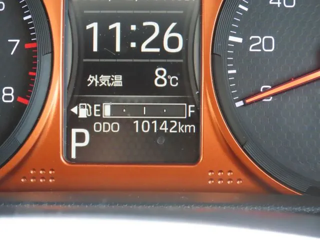 タフト（ダイハツ）の車両写真