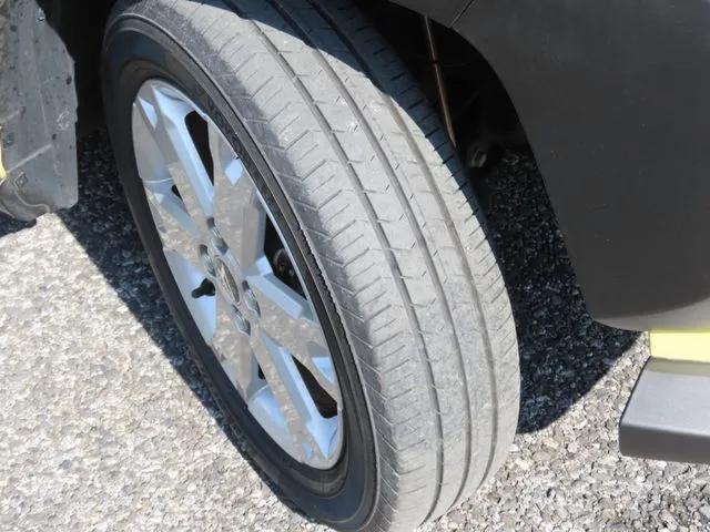 タフト（ダイハツ）の車両写真