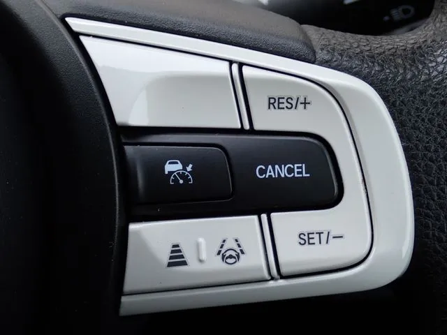 ホンダ　フィット　ｅ：ＨＥＶ