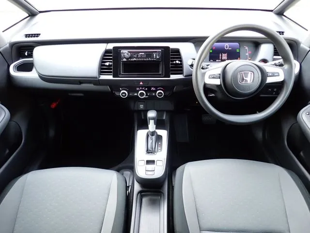ホンダ　フィット　ｅ：ＨＥＶ