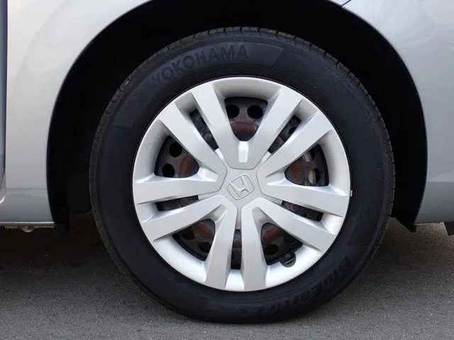 ホンダ　フィット　ｅ：ＨＥＶ