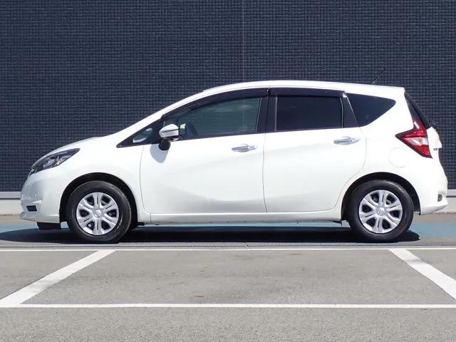 ニッサン　ノート