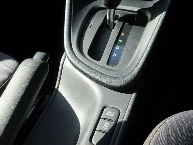 ヤリス(トヨタ)の車両写真