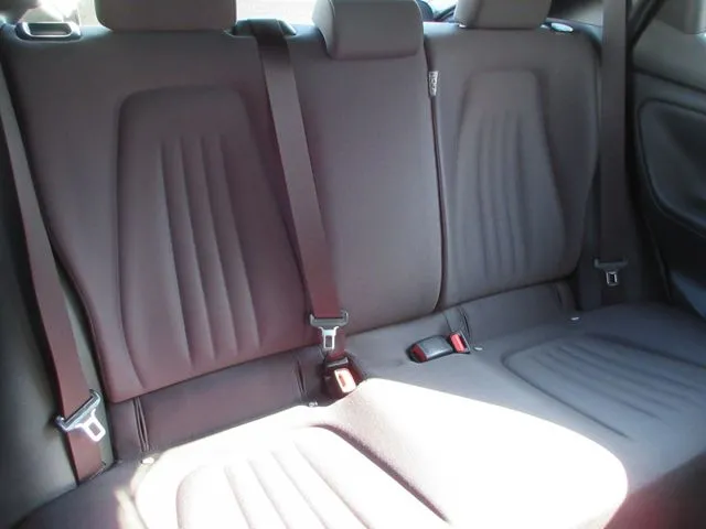 ヤリス(トヨタ)の車両写真