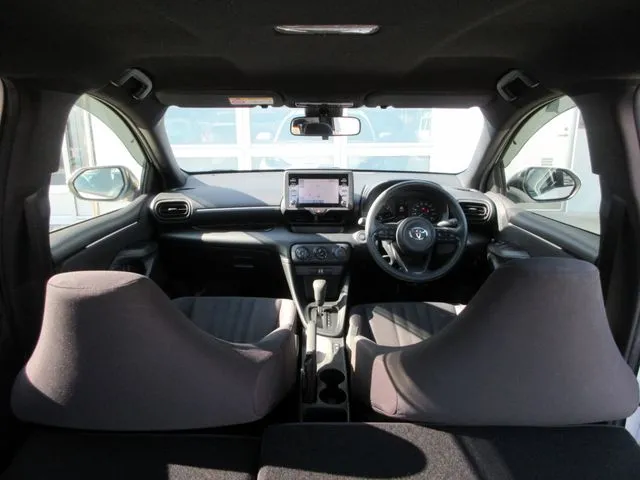 ヤリス(トヨタ)の車両写真