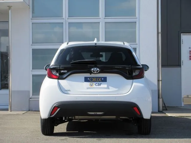 ヤリス(トヨタ)の車両写真