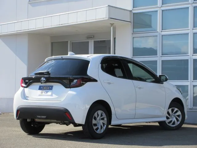 ヤリス(トヨタ)の車両写真