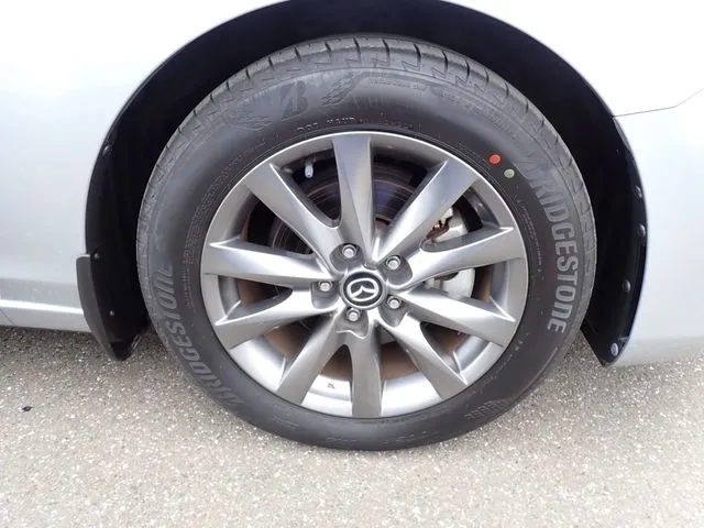 ＭＡＺＤＡ６　セダン（マツダ）の車両写真