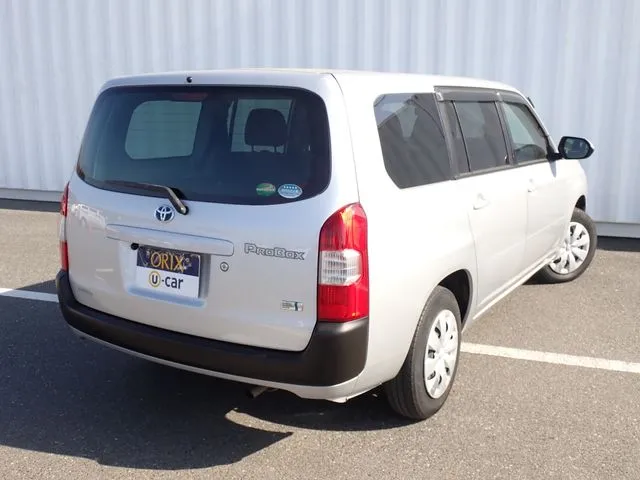 プロボックスバン ハイブリッド(トヨタ)の車両写真