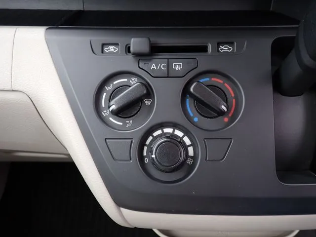 ルークス(ニッサン)の車両写真