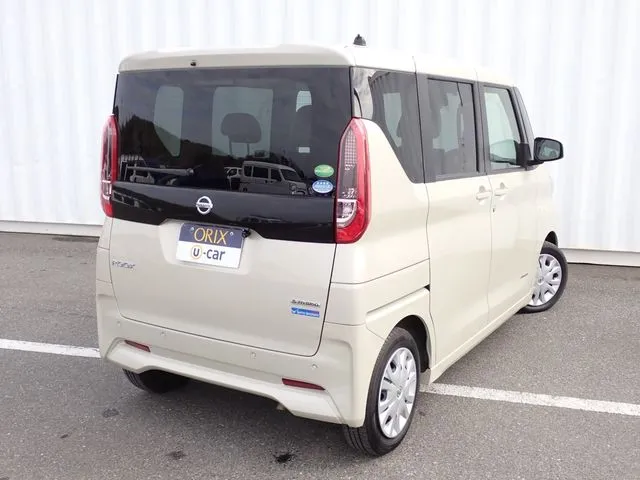 ルークス(ニッサン)の車両写真