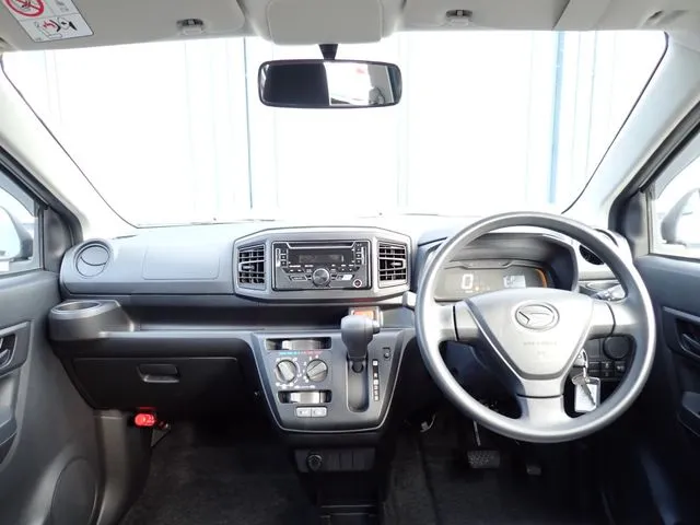 ミラ イース(ダイハツ)の車両写真